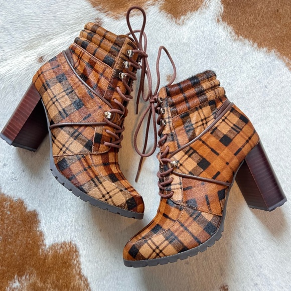 Antonio Melani Grayciee Plaid Bootie (NEW) - Picture 1 of 8